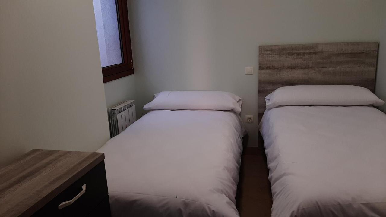 Ca La Victoria Villa Vinyols i Els Arcs Bagian luar foto