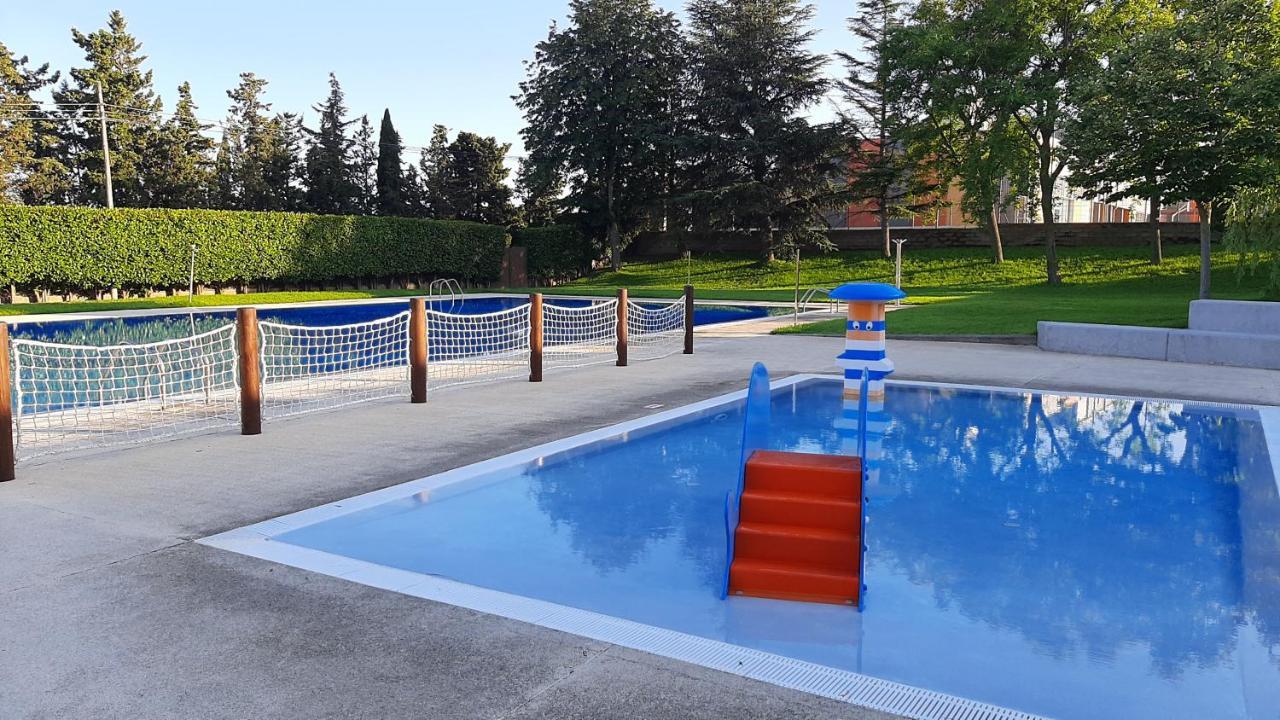 Ca La Victoria Villa Vinyols i Els Arcs Bagian luar foto
